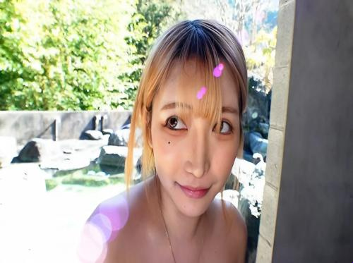 Perjalanan yang tak terlupakan bersama gadis pirang itu